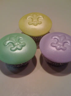 mardi gras cupcake caps